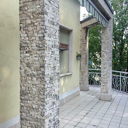 Il Cedro Argentato Apartman Monza Kültér fotó