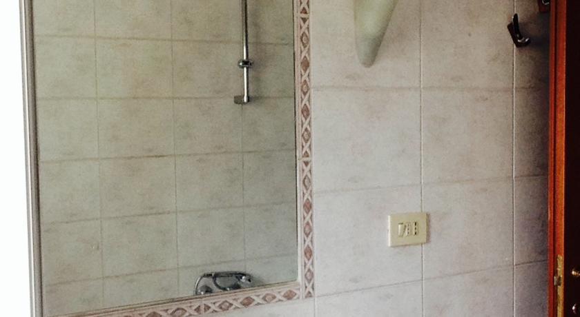 Il Cedro Argentato Apartman Monza Szoba fotó