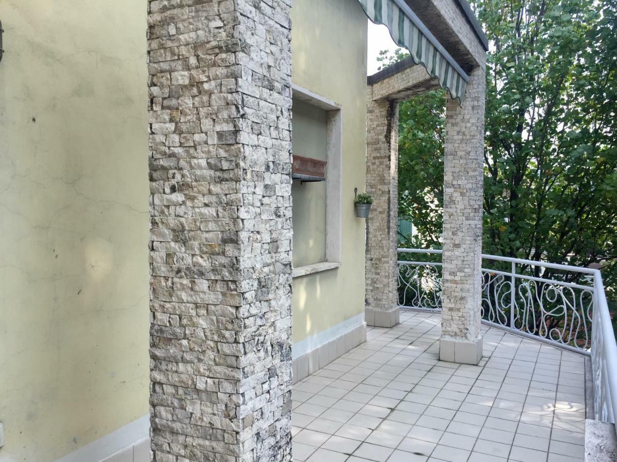 Il Cedro Argentato Apartman Monza Kültér fotó